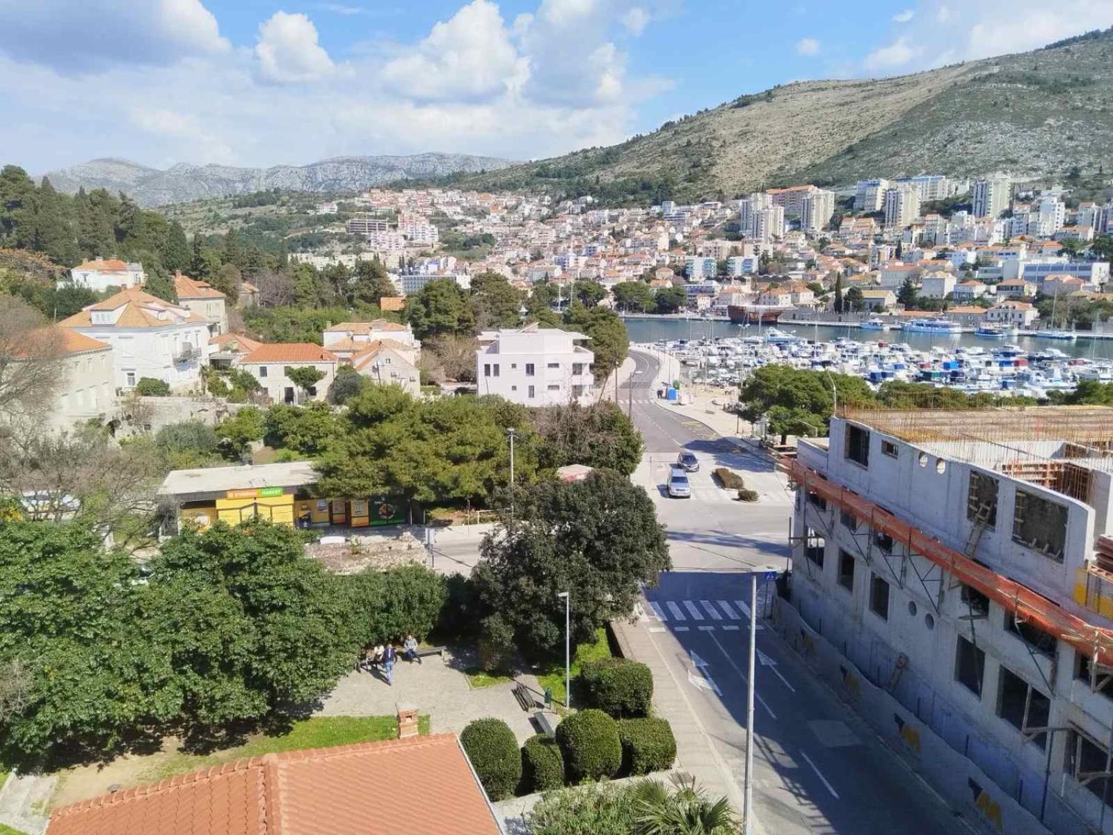 Apartment Marina Lapad - 2 Bedroom By The Sea