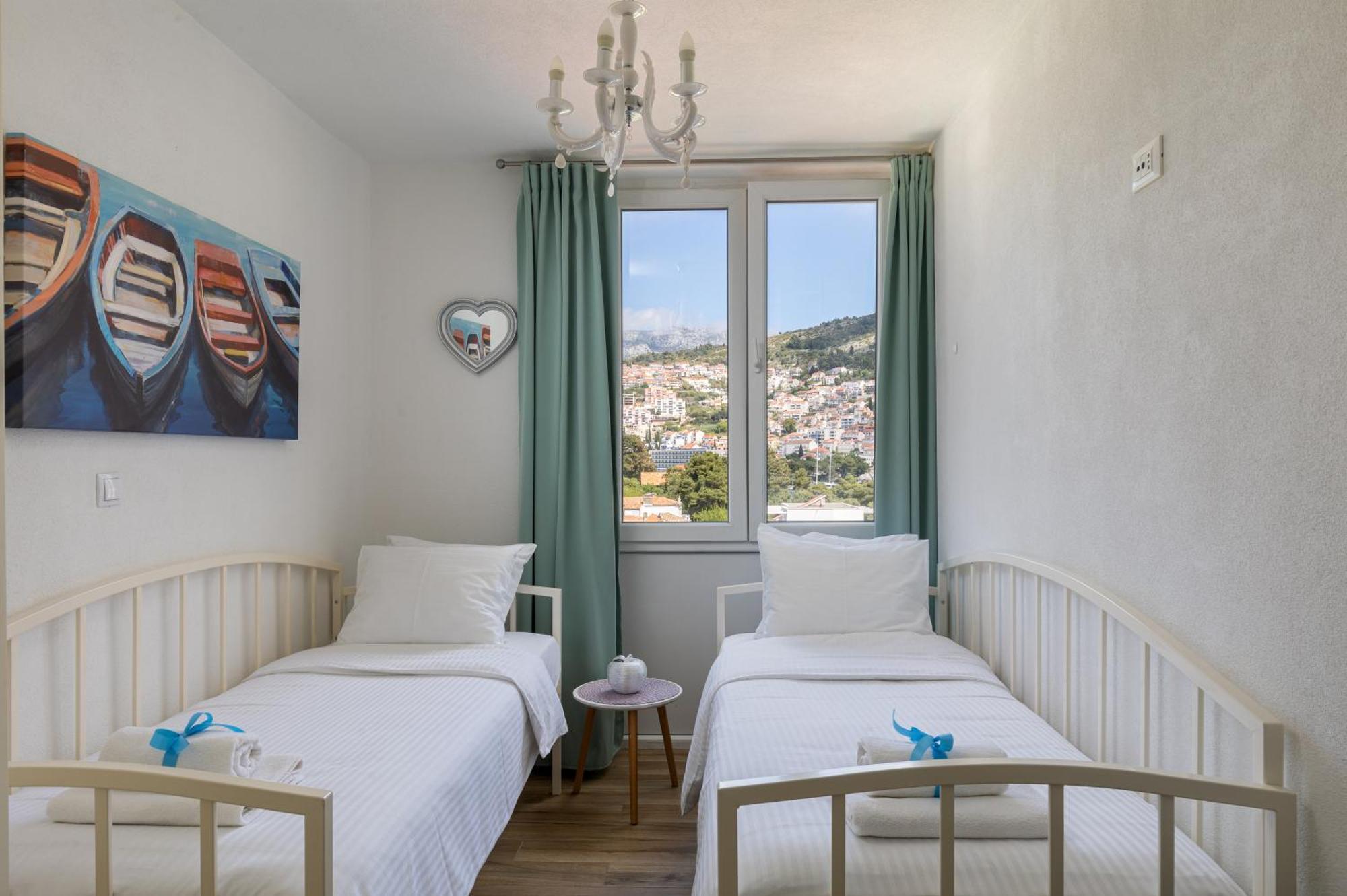 Apartment Marina Lapad - 2 Bedroom By The Sea