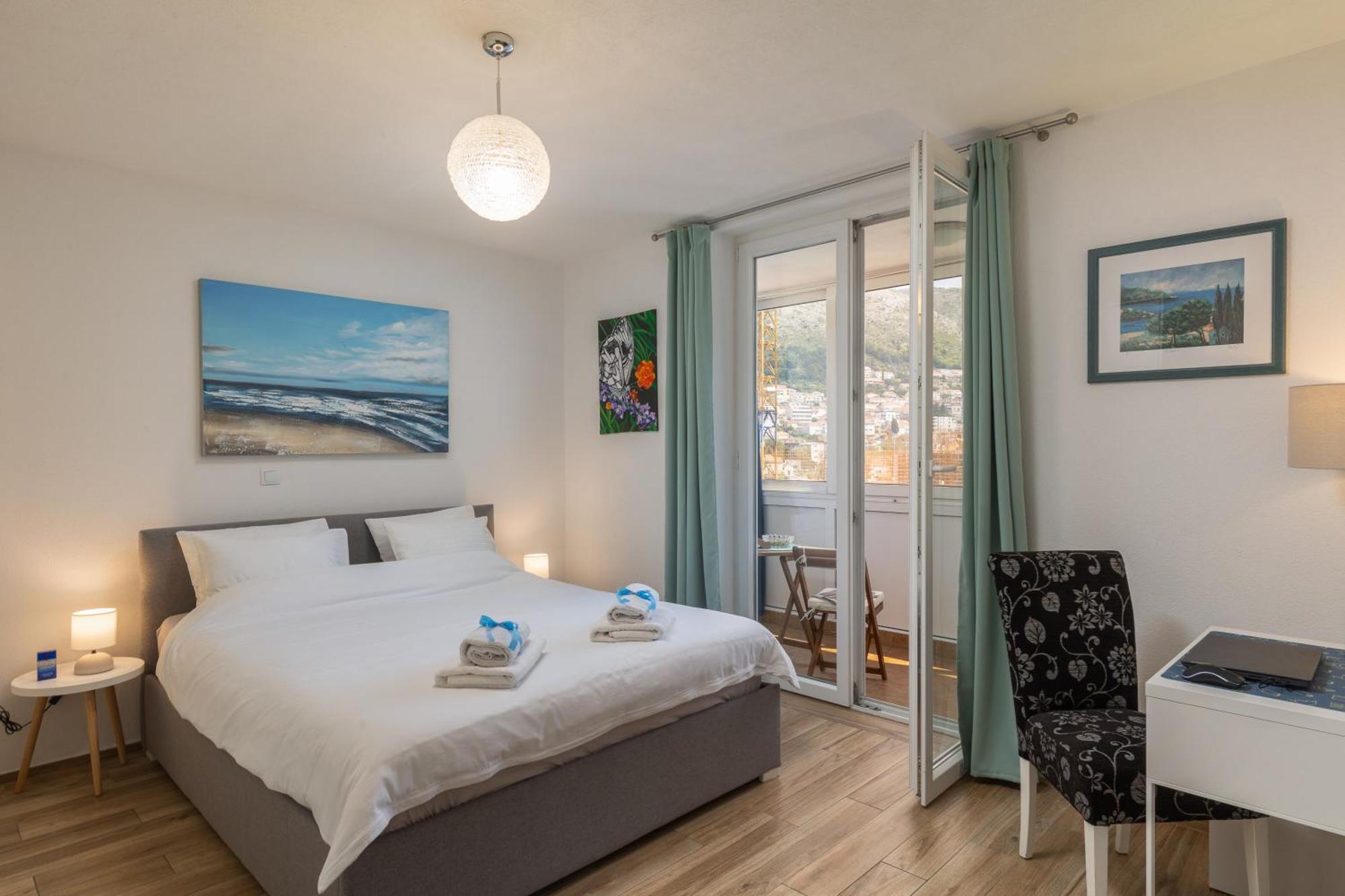 Marina Lapad - 2 Bedroom By The Sea Apartment Dubrovnik