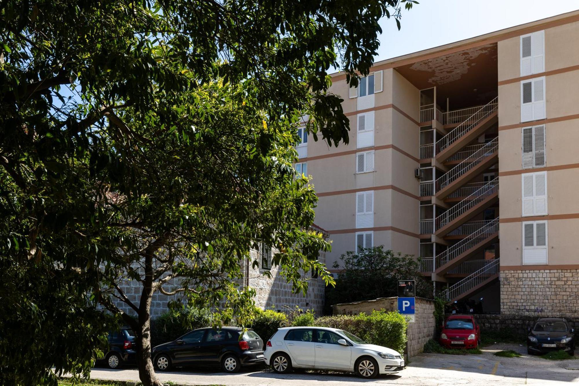 Marina Lapad - 2 Bedroom By The Sea *